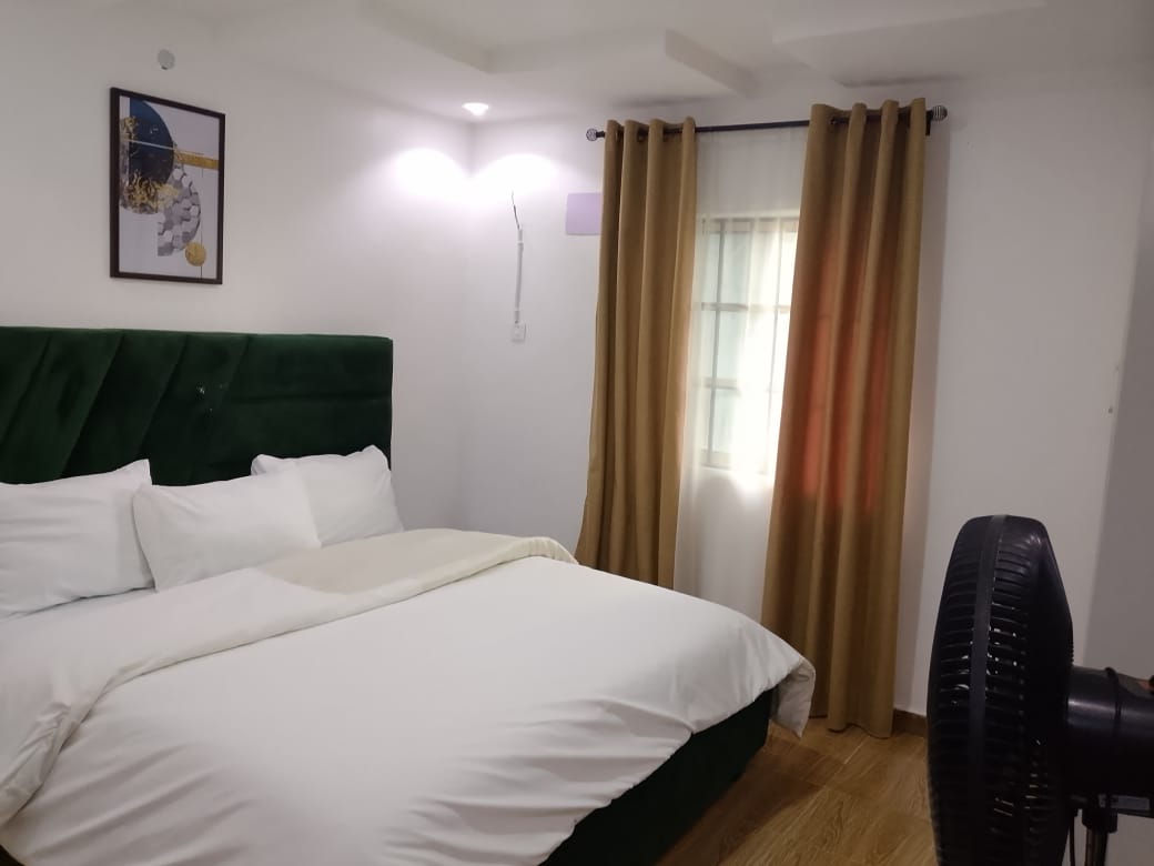 Luxe 5 – bedroom 1